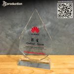 โล่รางวัล HUAWEI"