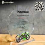 โล่รางวัล kawasaki"